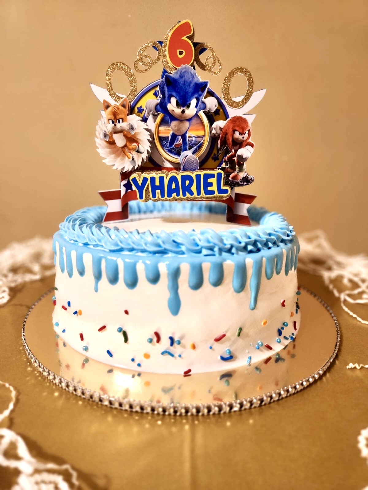 Sonic Cake Topper, Sonic Hedgehog Cake Topper, Birthday Cake Topper, Kids Party Decorations, Kids Party Favors, Personalized Birthday Cake